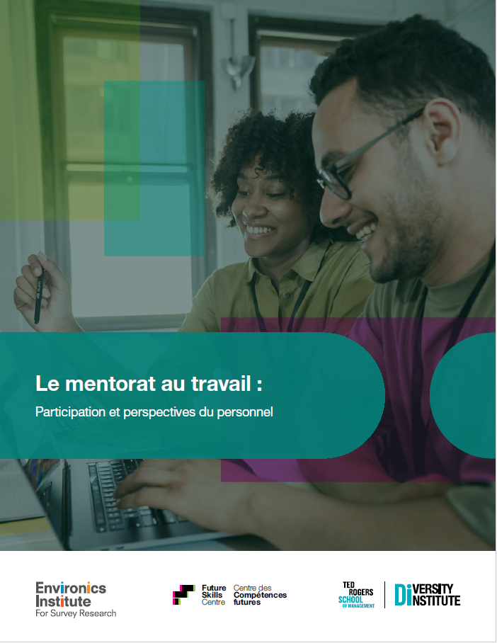Une couverture de rapport comportant des logos, un titre et deux personnes travaillant ensemble sur un ordinateur portable.